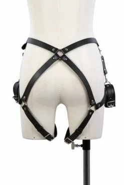 Harnais Taille Cuisses Avec Menottes Simili Cuir -SexToys Soldes harnais taille cuisses avec menottes simili cuir 1